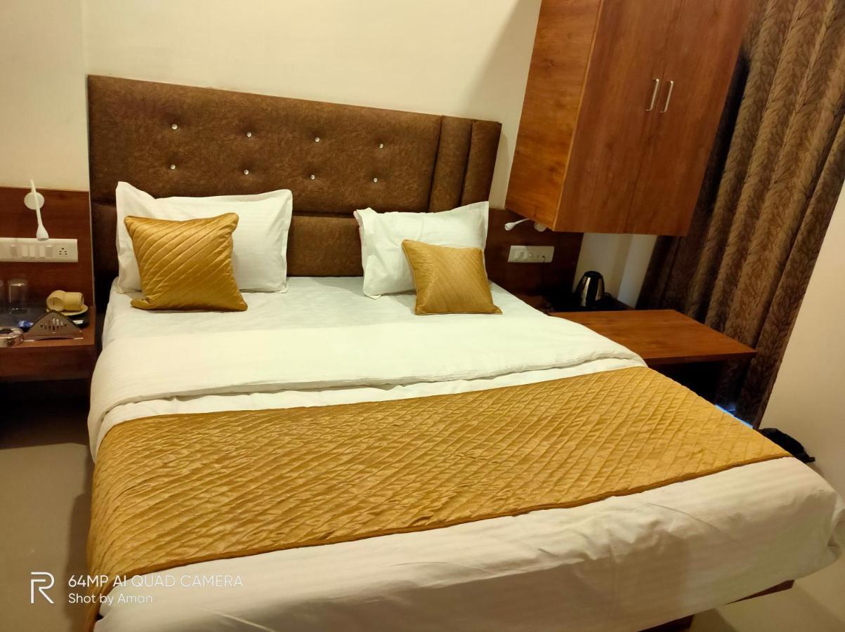 Hotel Sai Krupa Ahmedabad Eksteriør billede